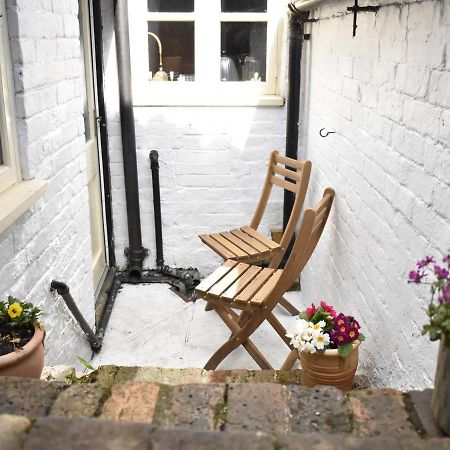Church View Cottage Ashbourne  Exterior photo